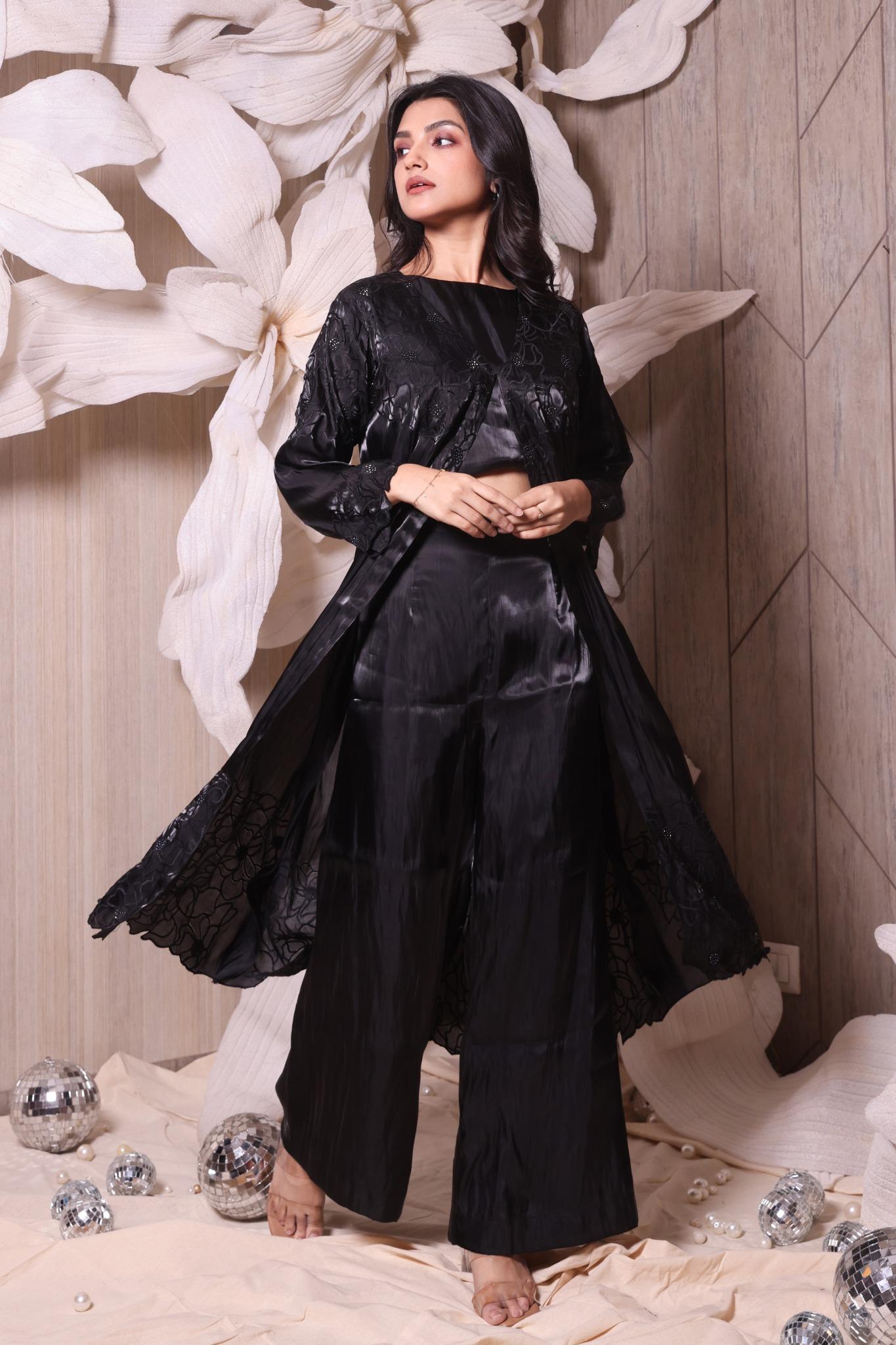 Imported Tissue Black Three Piece Set