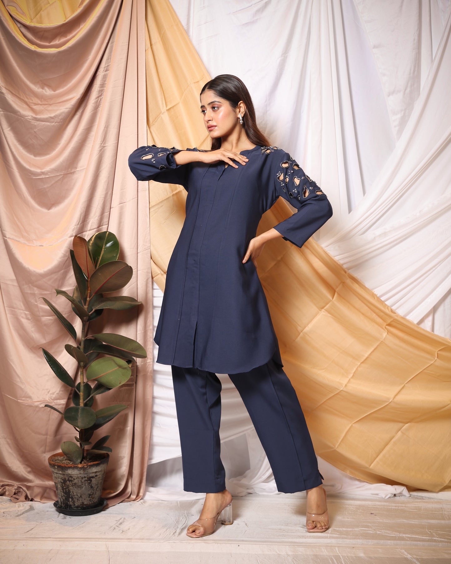 BEAD-OUTLINED CUT-WORK TUNIC AND STRAIGHT PANTS CO-ORD SET