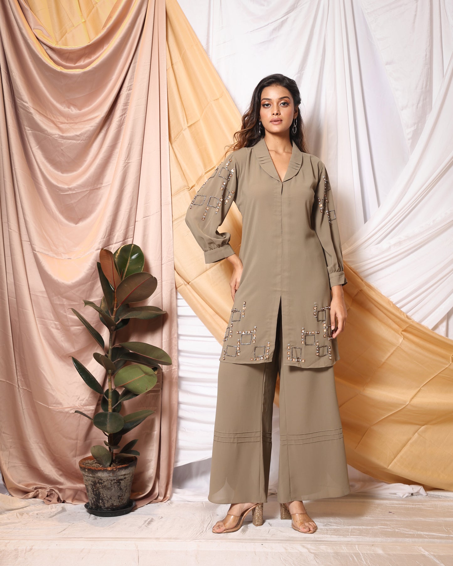 SQUARE PATTERN EMBROIDERED TUNIC WITH LAPEL COLLAR AND PINTEX PALAZZO CO-ORD SET