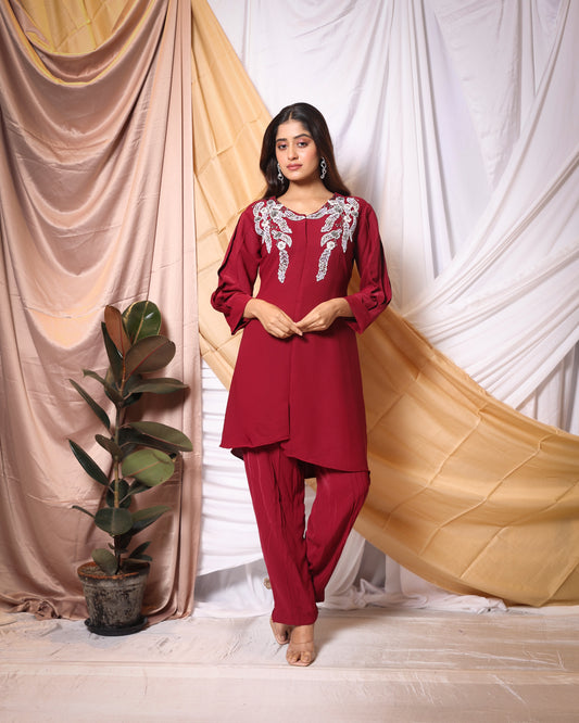 LEAF PATTERN APPLIC WORK TUNIC AND PANT CO-ORD SET