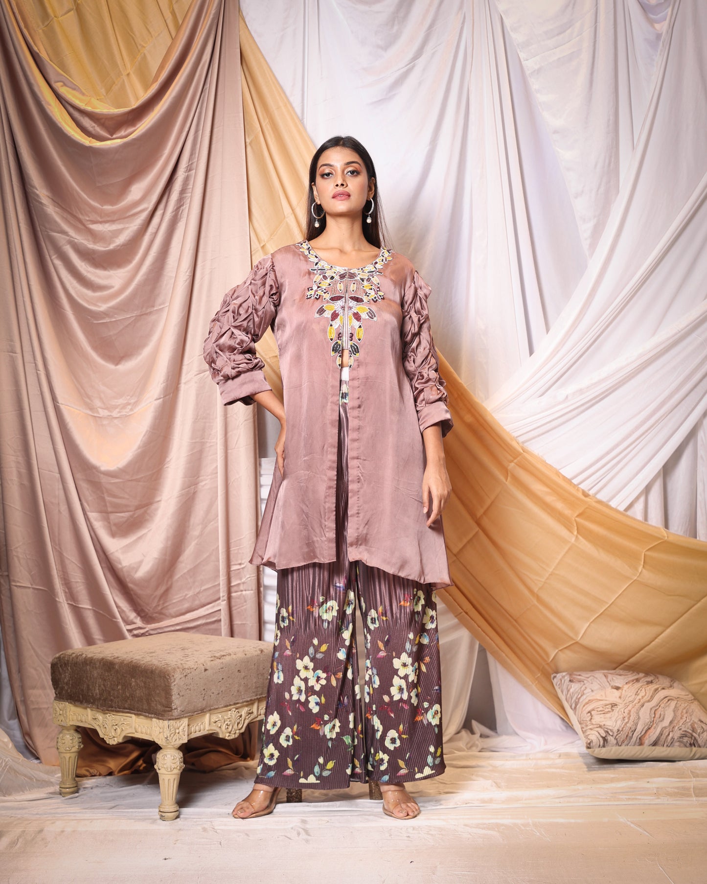 EMBROIDERED JACKET WITH HONEYCOMB SLEEVES AND PRINTED PALAZZO PANT SET