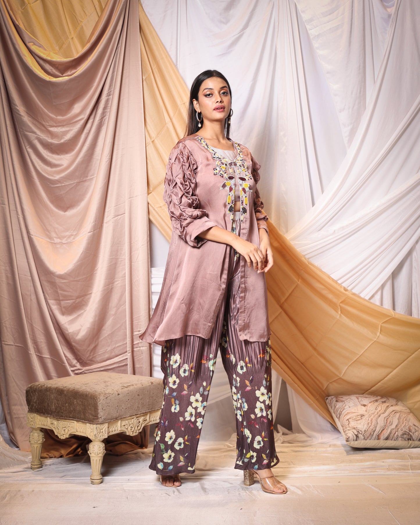 EMBROIDERED JACKET WITH HONEYCOMB SLEEVES AND PRINTED PALAZZO PANT SET